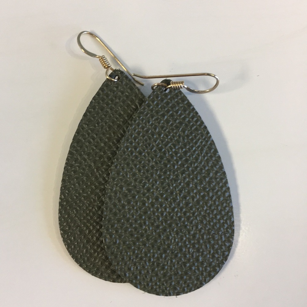 Nickel and suede earrings